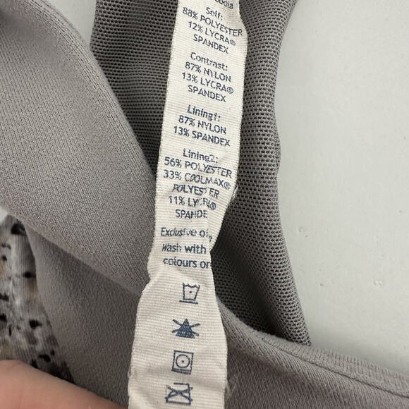 Lululemon Tank Top Womens 6 Gray Built in Bra Pull Over Racer Back - Picture 8 of 13